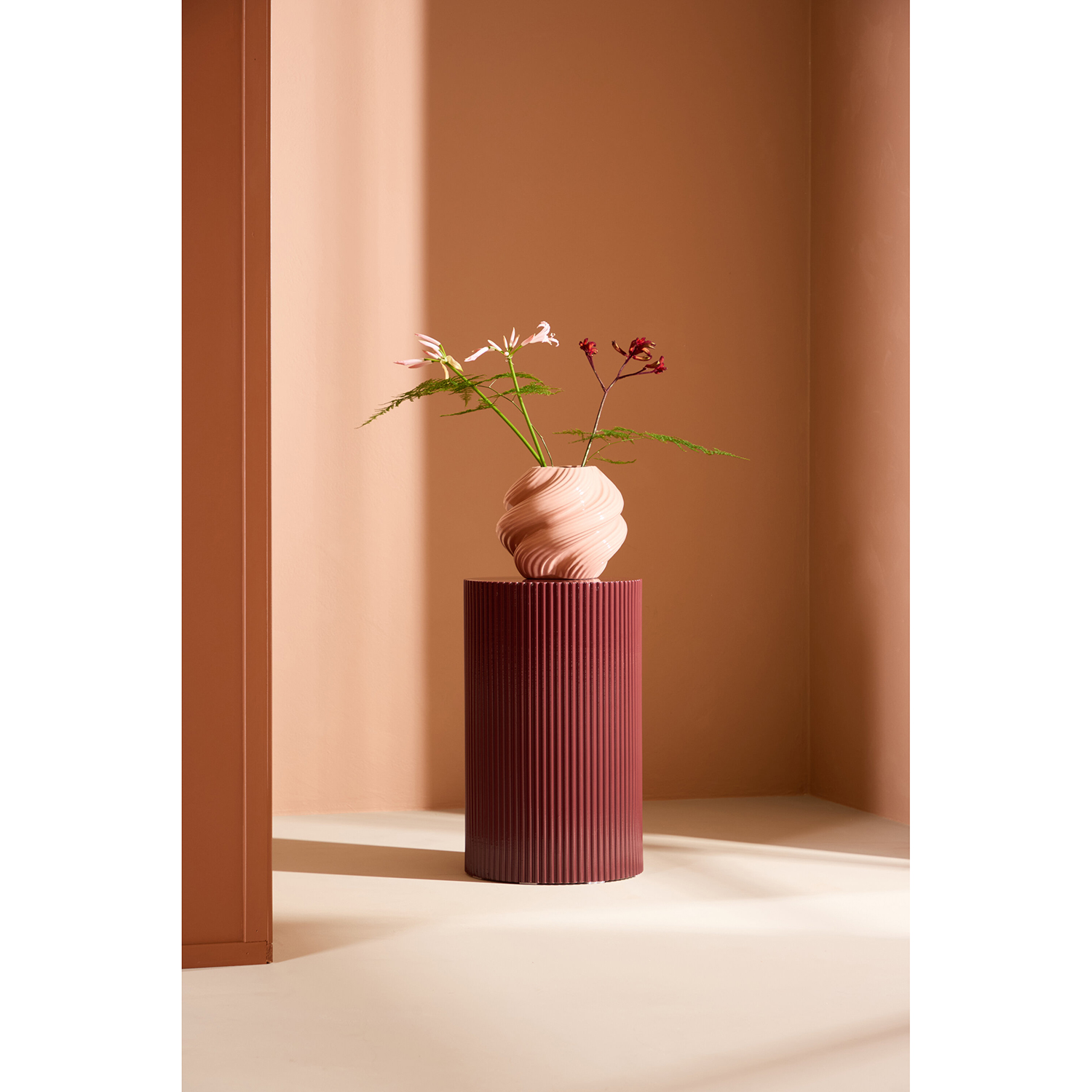 Sidobord Venture Home Lenox Svart Runt Bord/Piedestal Ø30,5cm