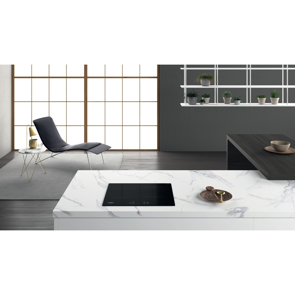 Induktionshäll Whirlpool WSQ2160NE Svart Underbyggd med 4 Zoner