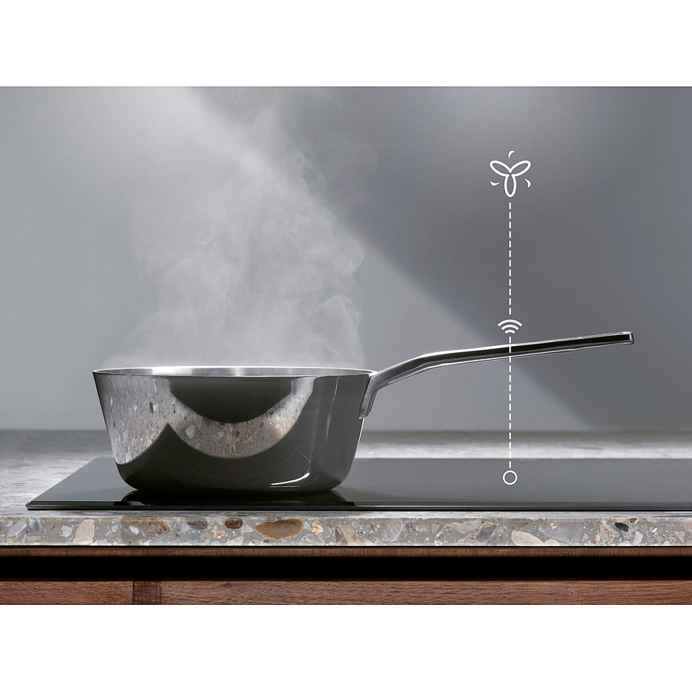 Induktionshäll Electrolux HOI650MI Svart Kraftfull Matlagning
