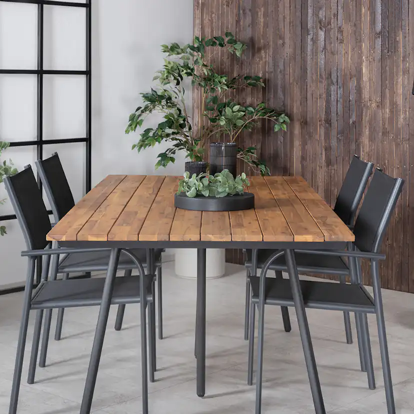 Matgrupp Venture Home Chane med 4 Samba Stapelbara Matstolar