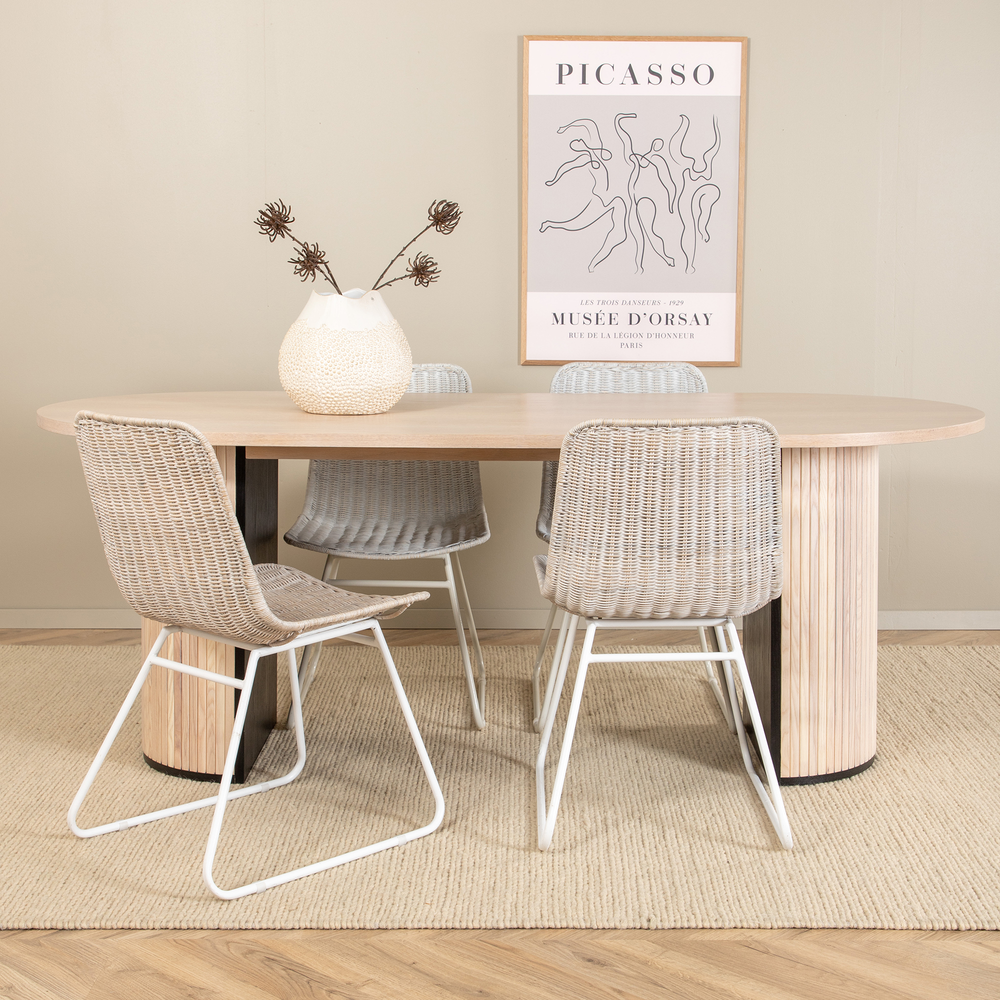 Matgrupp Venture Home Bianca Benvit med 4 Cornelia Stolar