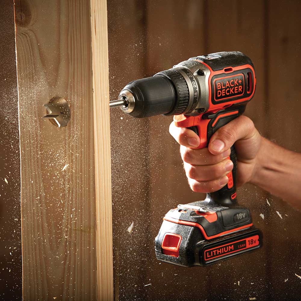Skruvdragare Black+Decker 18V 2x1,5Ah Kitbox