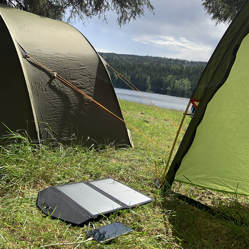 Vikbar solpanel Sunwind Mini 12W med USB