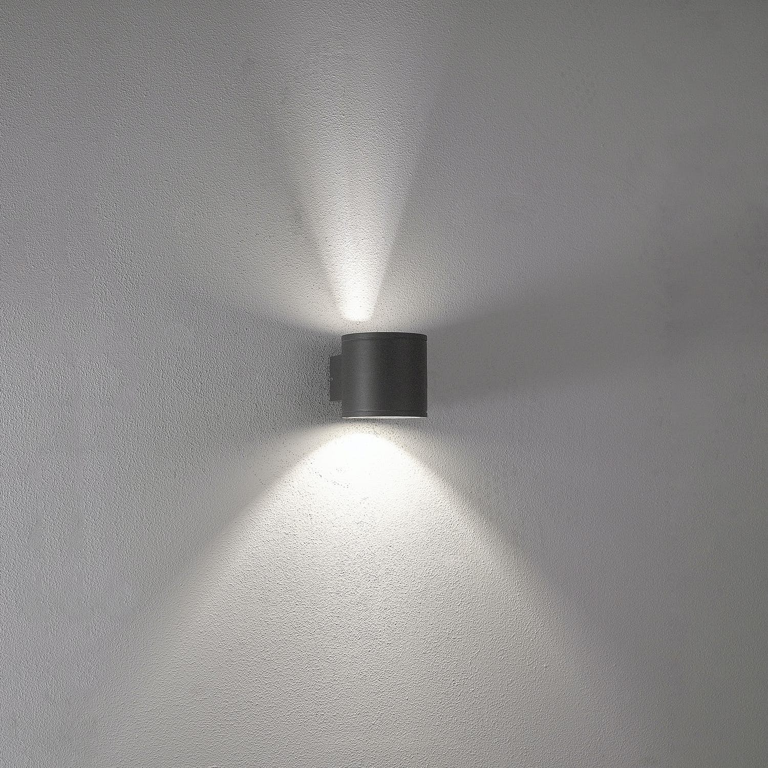Vägglampa Malmbergs Eksta I