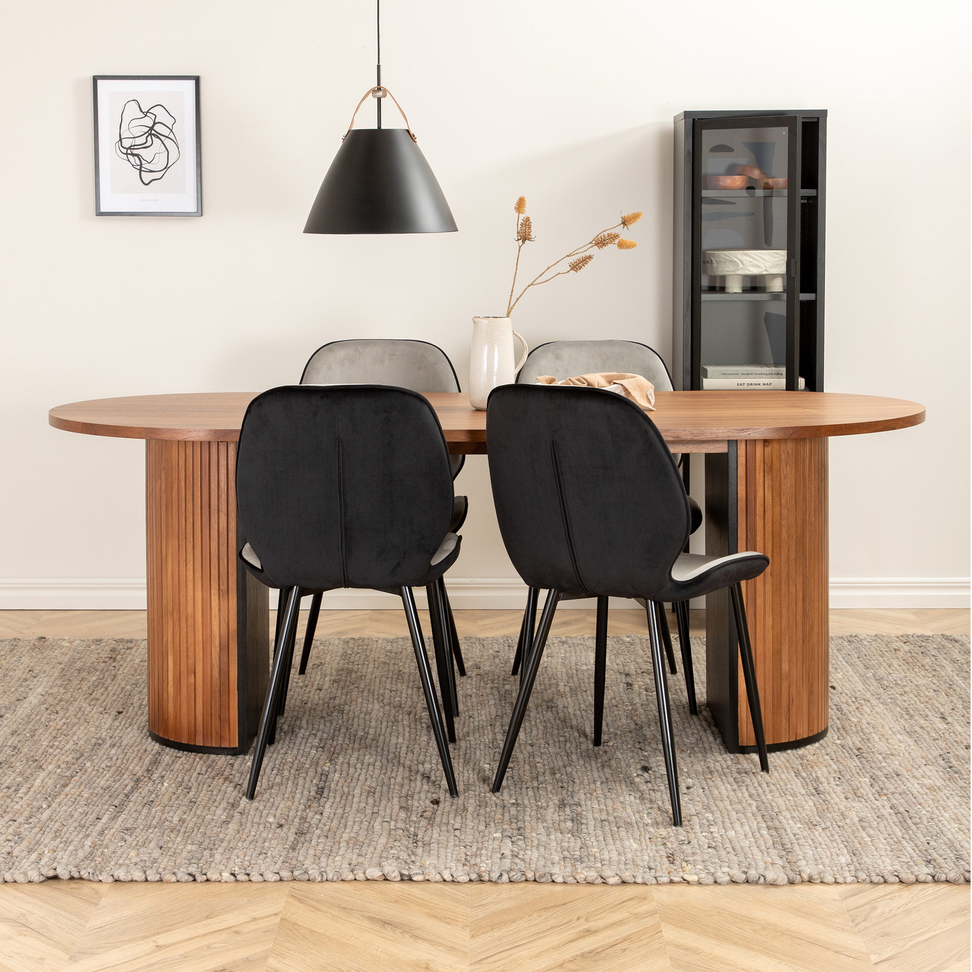 Matgrupp Venture Home Bianca Valnöt med 4 Elisa Stolar