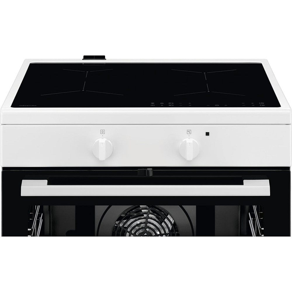 Induktionsspis Electrolux LKI64001SW med Hob2Hood och flernivåsmatlagning
