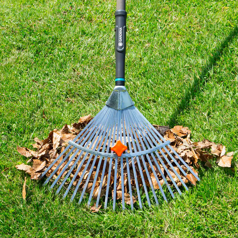 Bladfjäderräfsa Gardena NatureLine Ställbar Metall