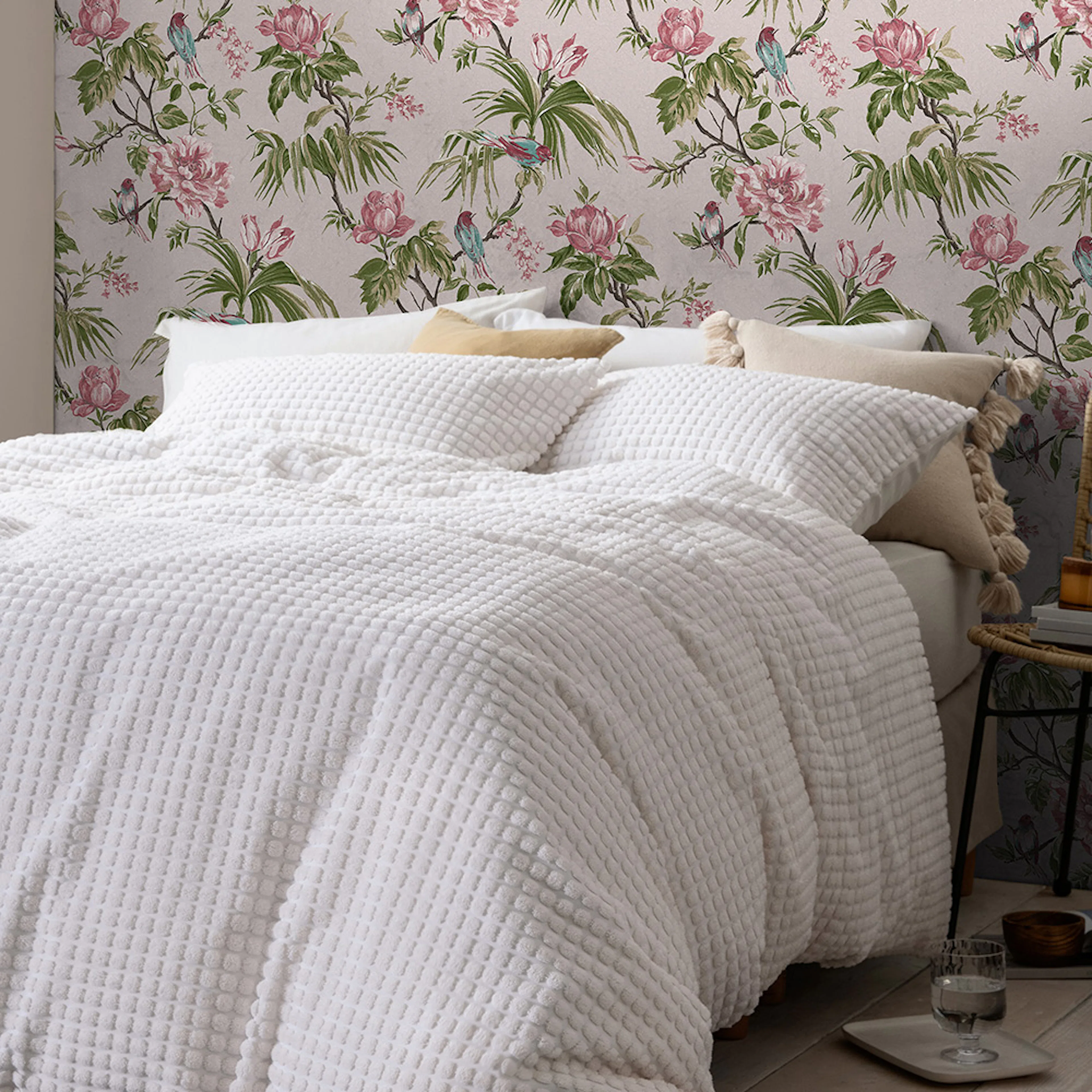 Tapet NEXT Birds & Blooms Mauve