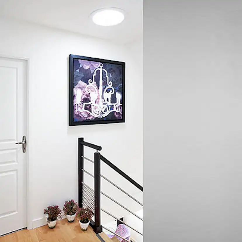 Ljustunnel Velux TLR för Slätt Tak Fast Rör