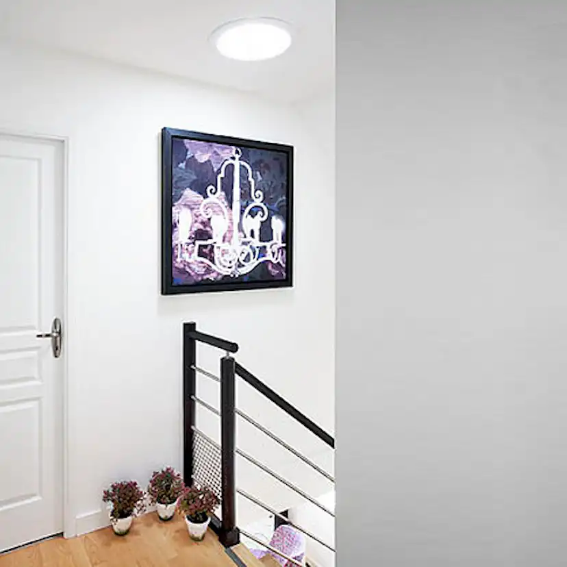 Ljustunnel Velux TLR för Slätt Tak Fast Rör