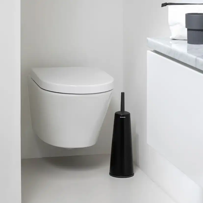 Toalettborste Brabantia med hållare för golv med plasthandta Färg: Matt Svart