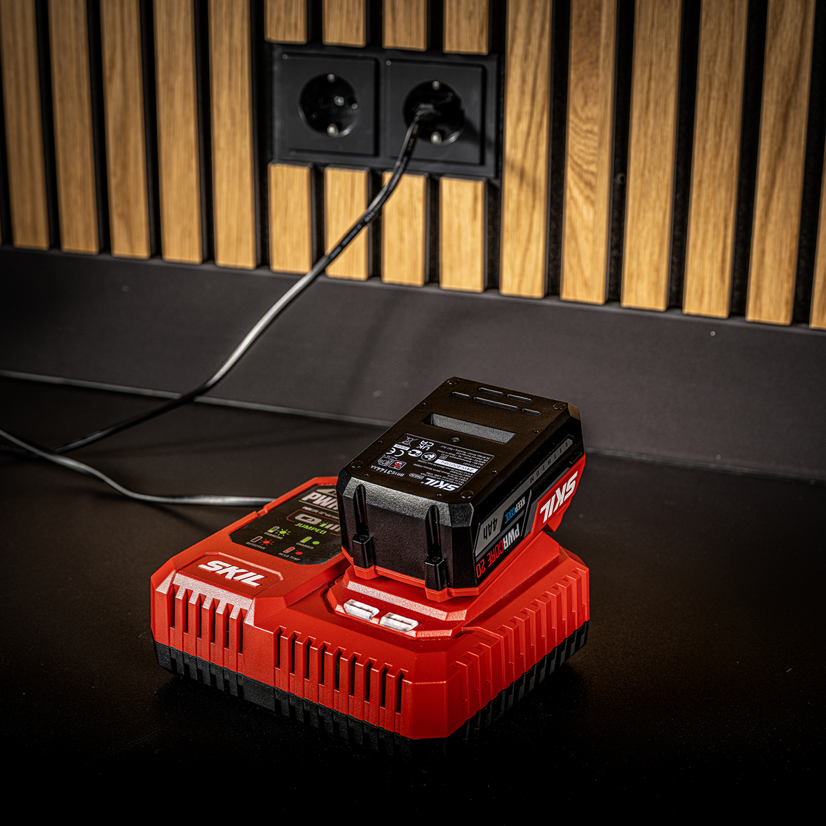 Litiumjonbatteri SKIL 20V PWRASSIST™ Med USB-C 100W