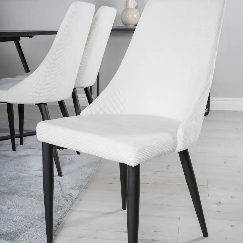 Matgrupp Venture Home Madde med 6 Laura Stolar Manchester