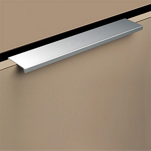 Handtag Slim 4025 Aluminium, Längd 136 mm