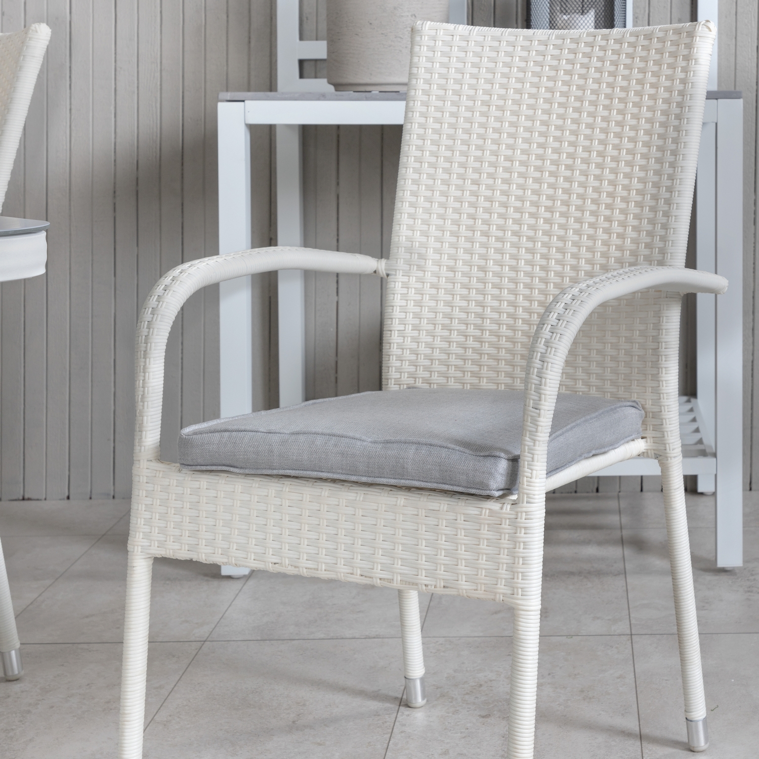 Virya Dining Table - White Alu / Grey Glass - small table+An Vit