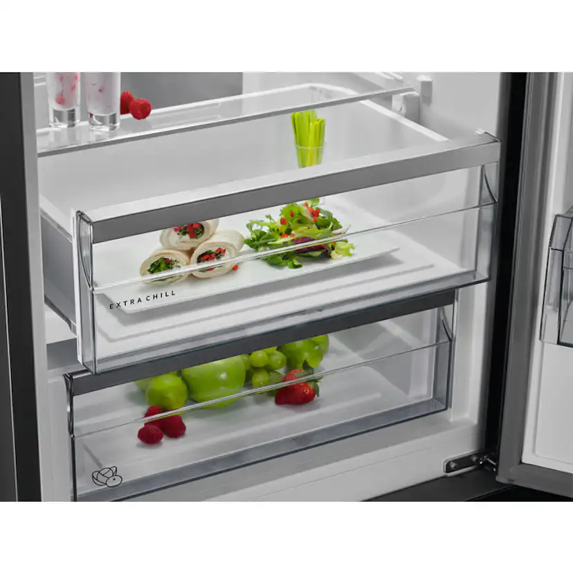 Kyl/frys AEG Fristående RCB632E4MX