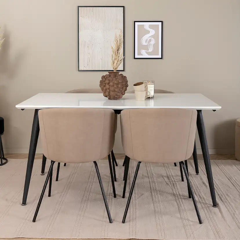 Matgrupp Venture Home Jolie med 4 Bergen Stolar Polyesterlinen