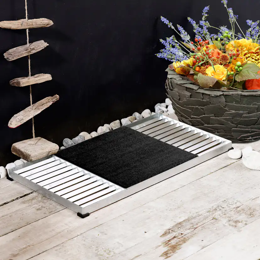 Entrégaller PLUS Cubic med Centrerad Matta