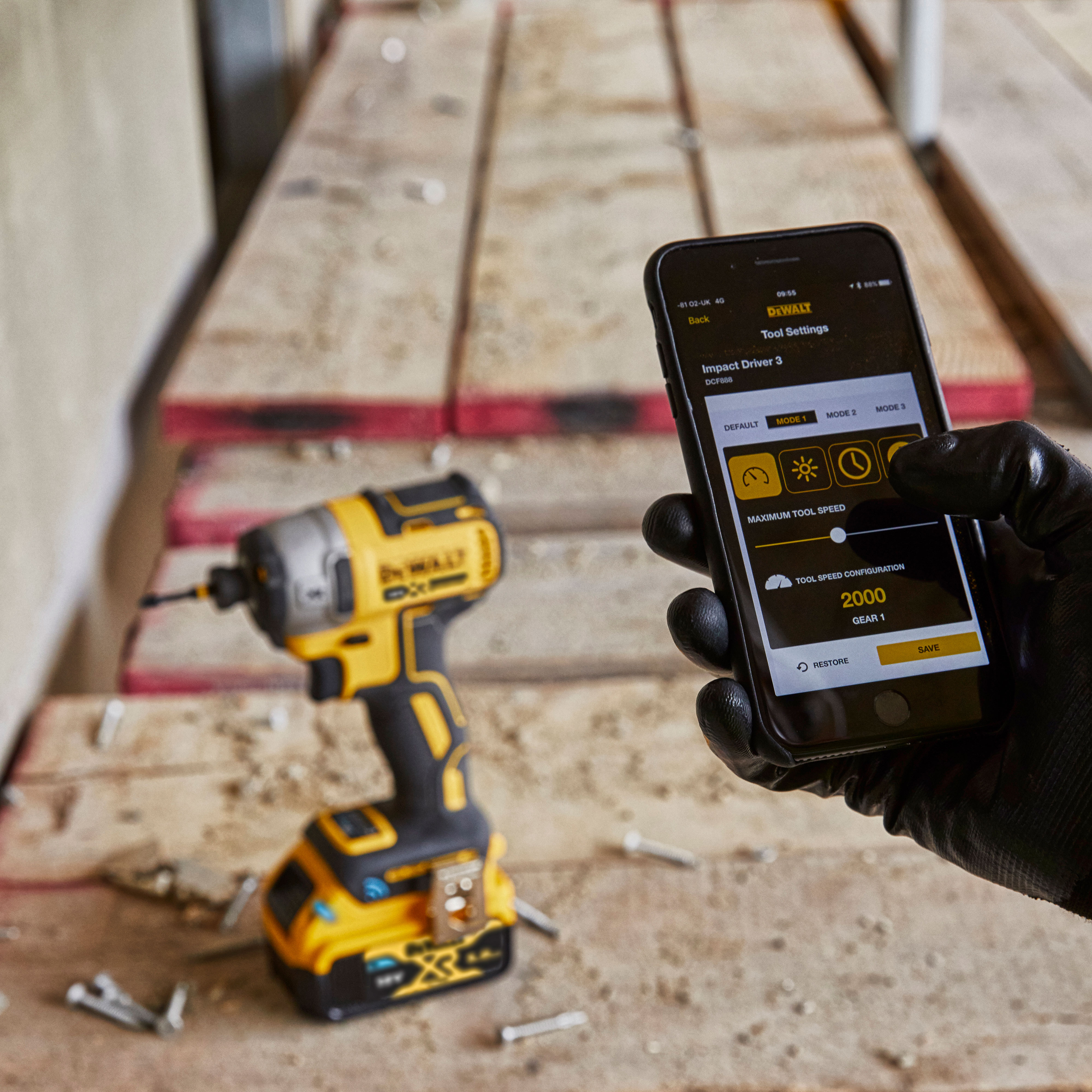 Slagborr/Skruvdragare Dewalt DCF888NT-XJ Utan batteri och laddare 18 V