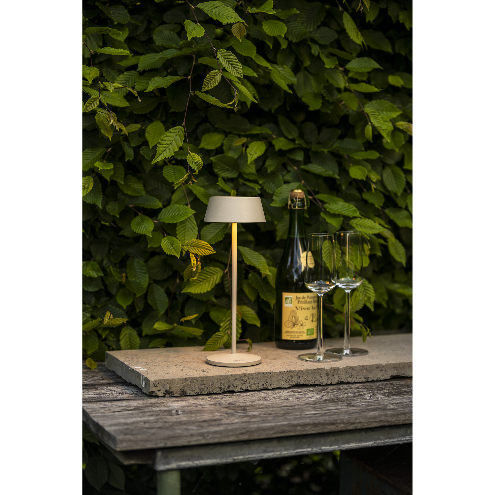 Bordslampa Gnosjö Konstsmide Menton USB Portabel