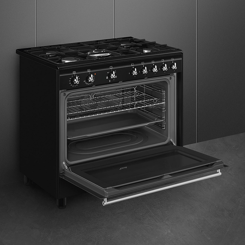 Gasspis Smeg CX91GMBL Concerto Svart Ergonomisk och Smart Design