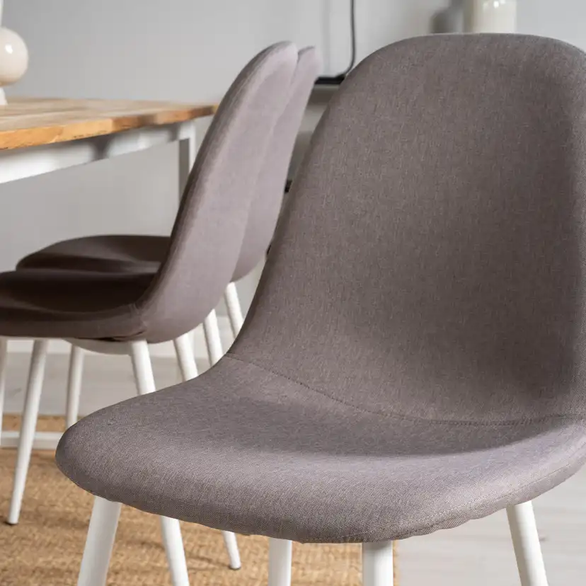 Matgrupp Venture Home Cirebon med 6st Polar Stolar