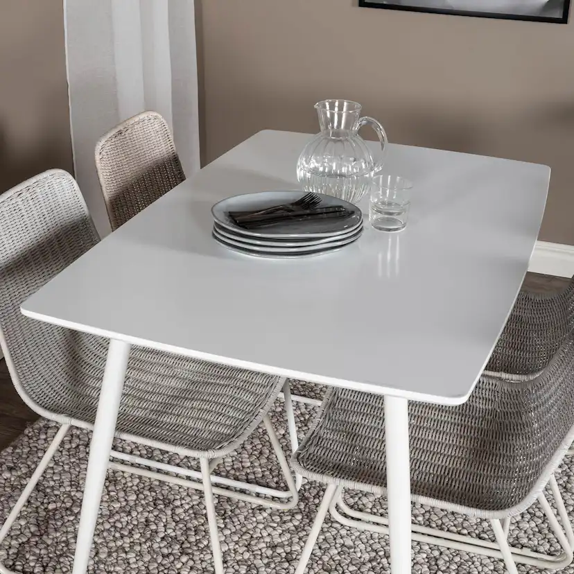 Matgrupp Venture Home Pobbie med 4 Cornelia Stolar Polyestertyg