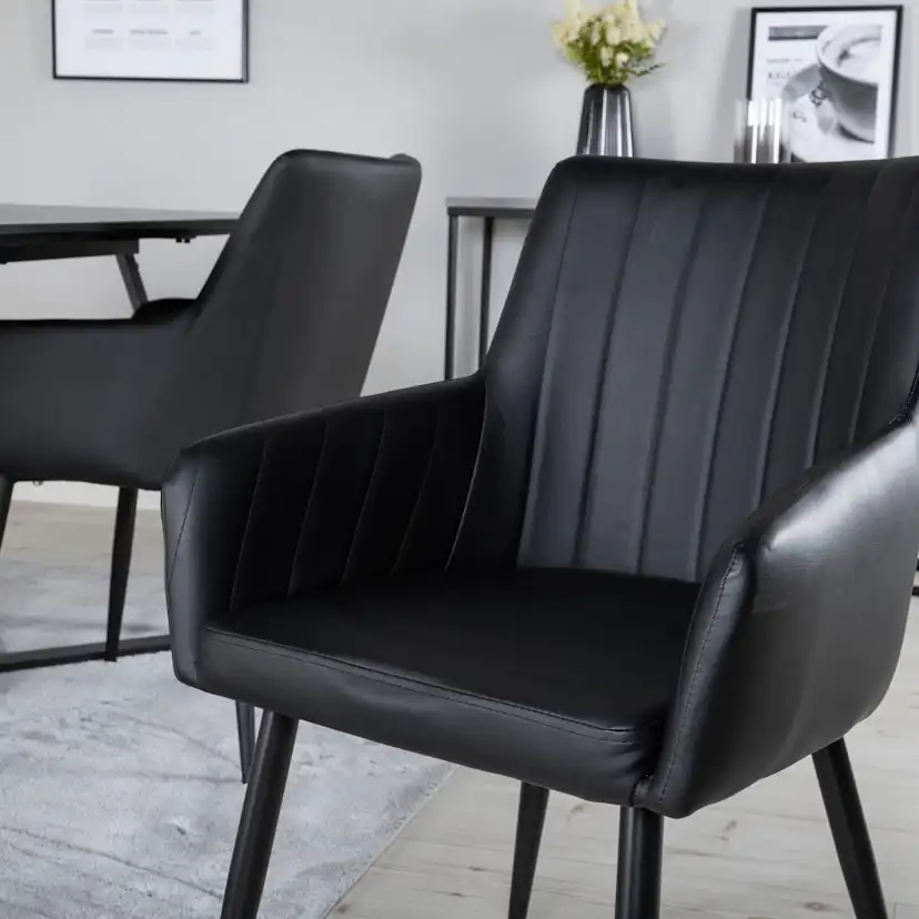 Marina Dining Table - Black top / Black Legs +Comfort - Dini Svart/Svart