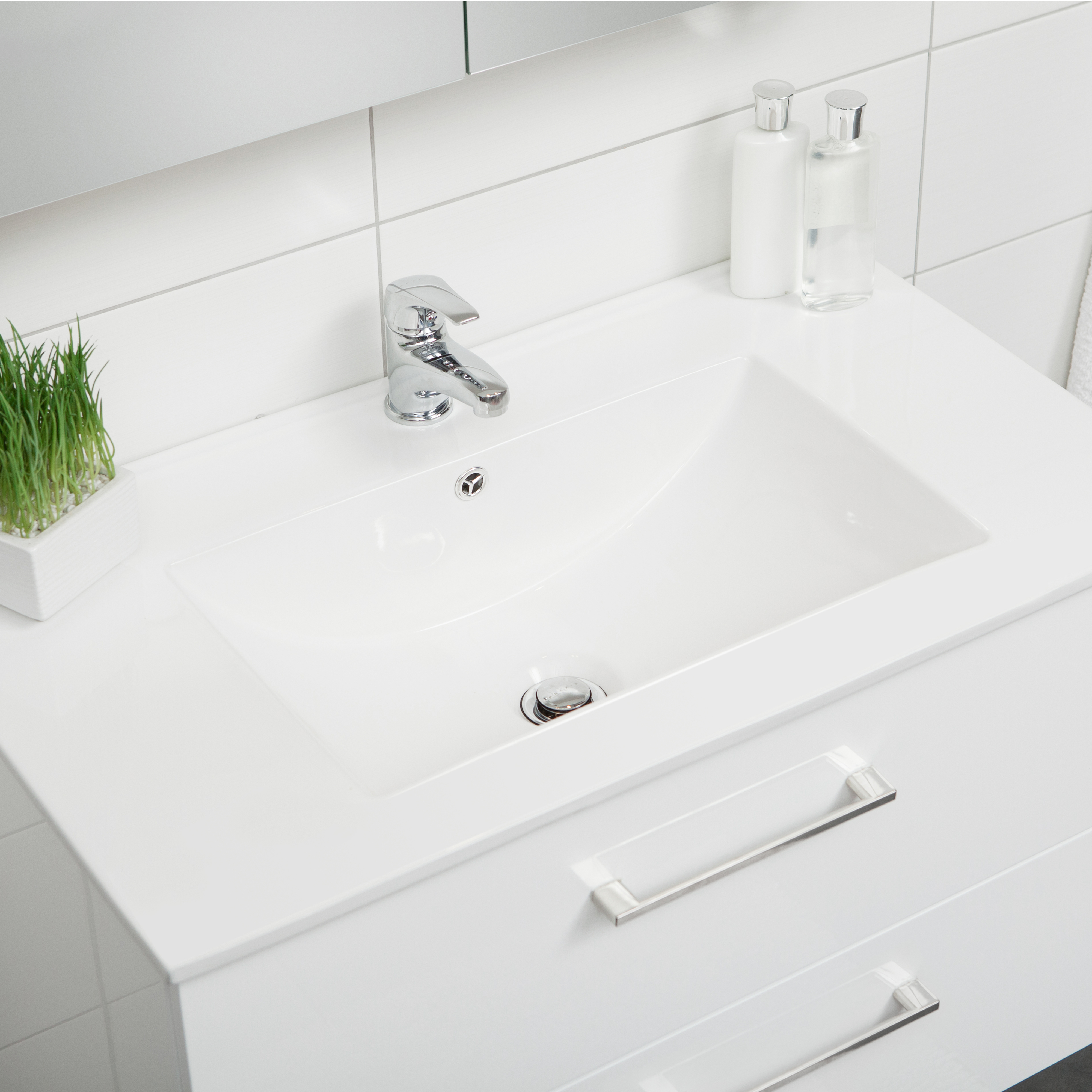 Möbelpaket 4AQUA Slim Vit 80 med Lådor och Spegel Luna LED