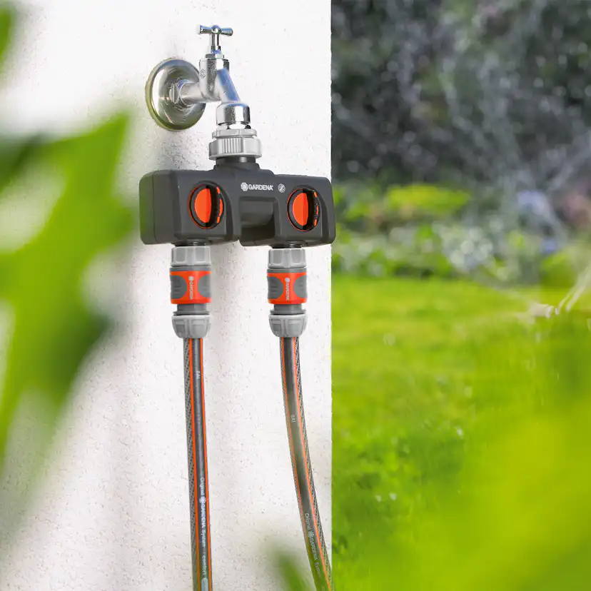 Micro-Drip Gardena Premiumpaket För Terrass med Vattenfördelare & Bevattningsdator