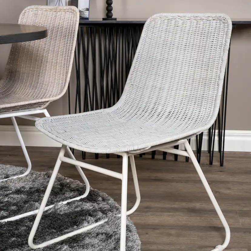 Matgrupp furniture/fashion Copenhagen med 6 Cornelia Stolar