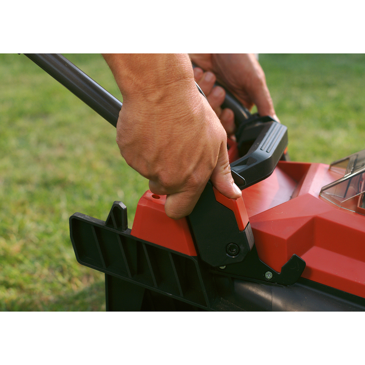 Gräsklippare SKIL 0130 BA Kolborstfri Batteridriven