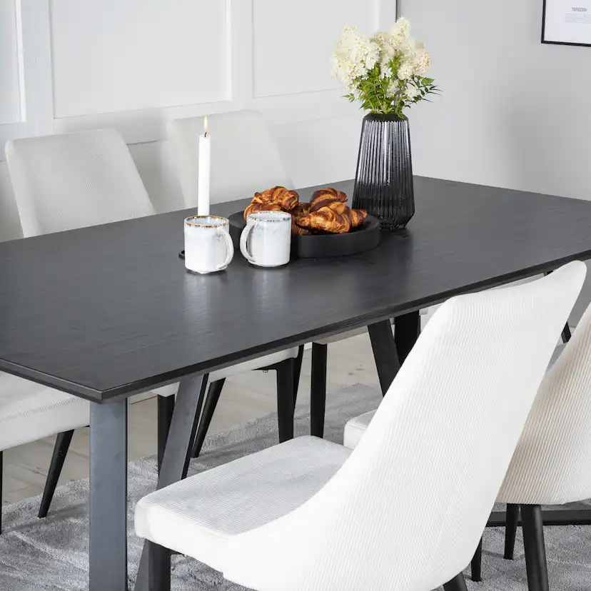 Matgrupp Venture Home Madde med 6 Laura Stolar Manchester