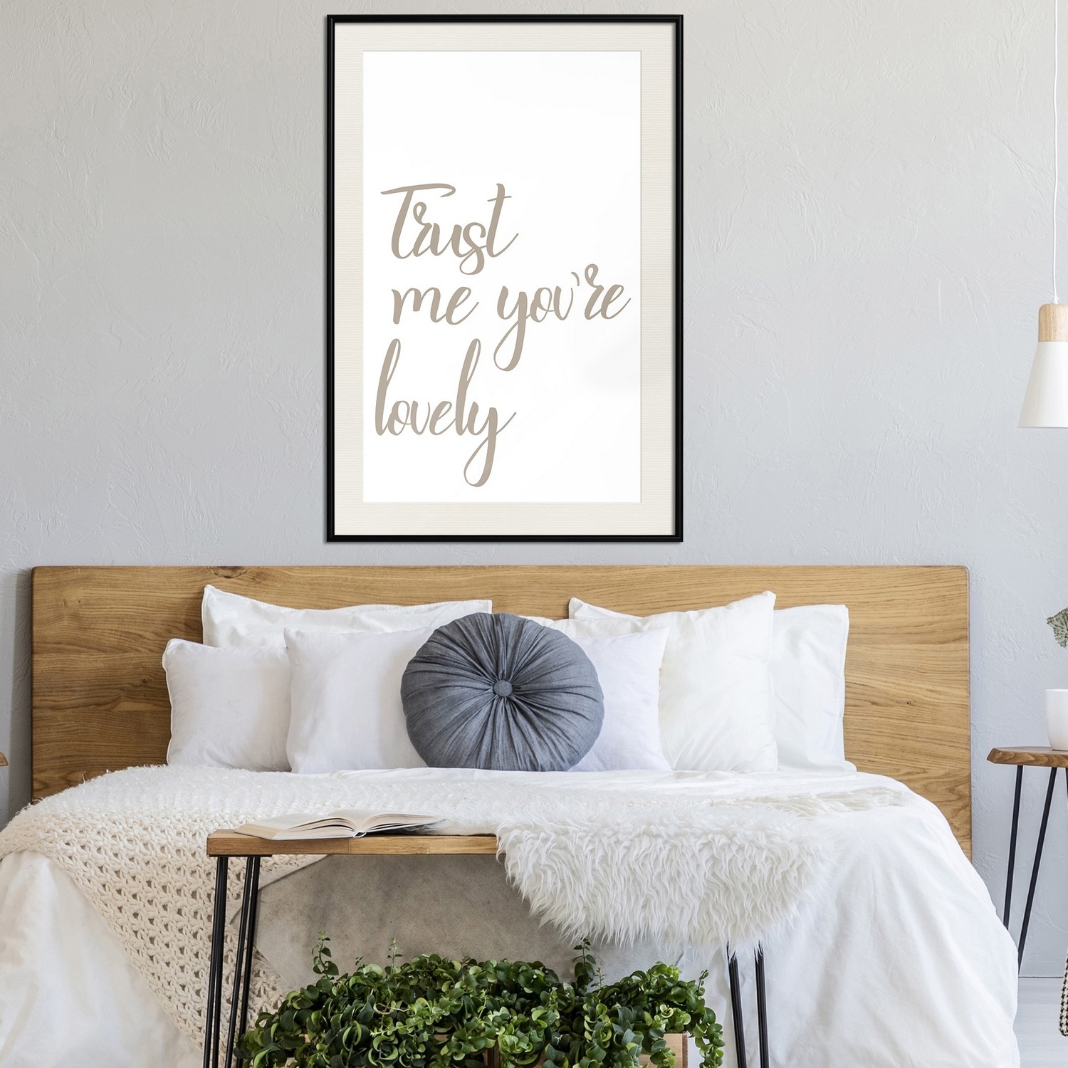 Affisch - Trust Me You're Lovely [Poster] 30x45 Svart ram med passepartout, 30x45 cm