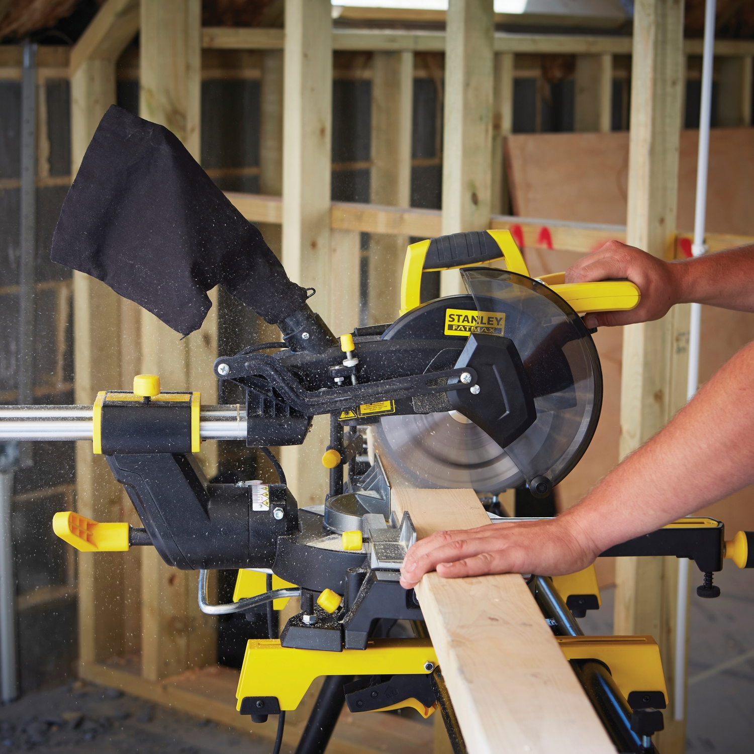 Kap- och Gersåg Stanley Fatmax FME721