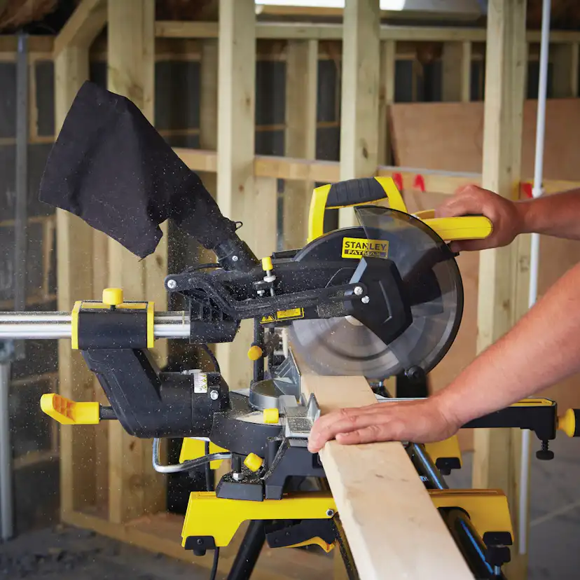 Kap- och Gersåg Stanley Fatmax FME721