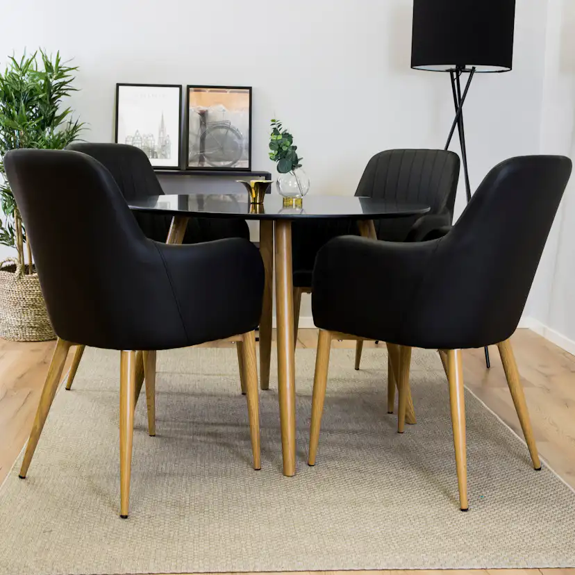 Matgrupp Venture Home Plake med 4 Corina Stolar Läder