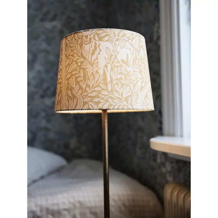 Bordsslampa PR Home Base Lampfot i Metall med Lampskärm