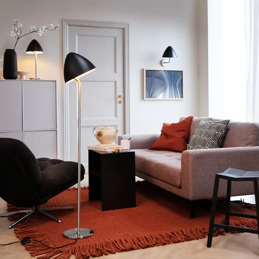 Golvlampa Dyberg Larsen Oulu