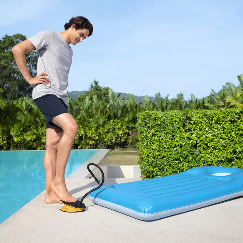 Pump Bestway Air Step 23x15cm