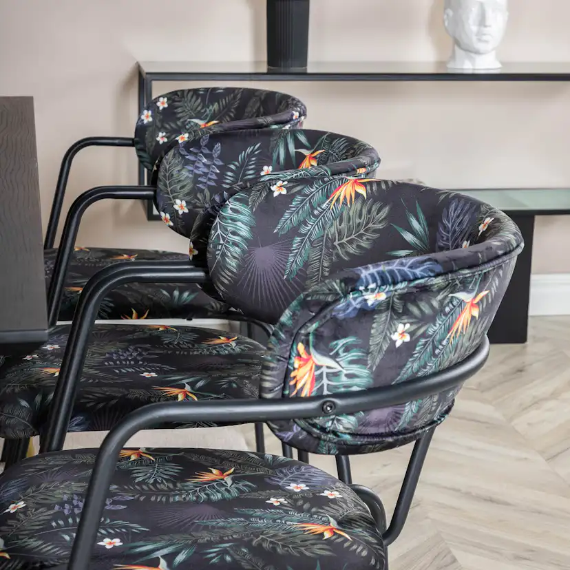 Matgrupp Venture Home Disa med 6 Aris Stolar Polyestertyg