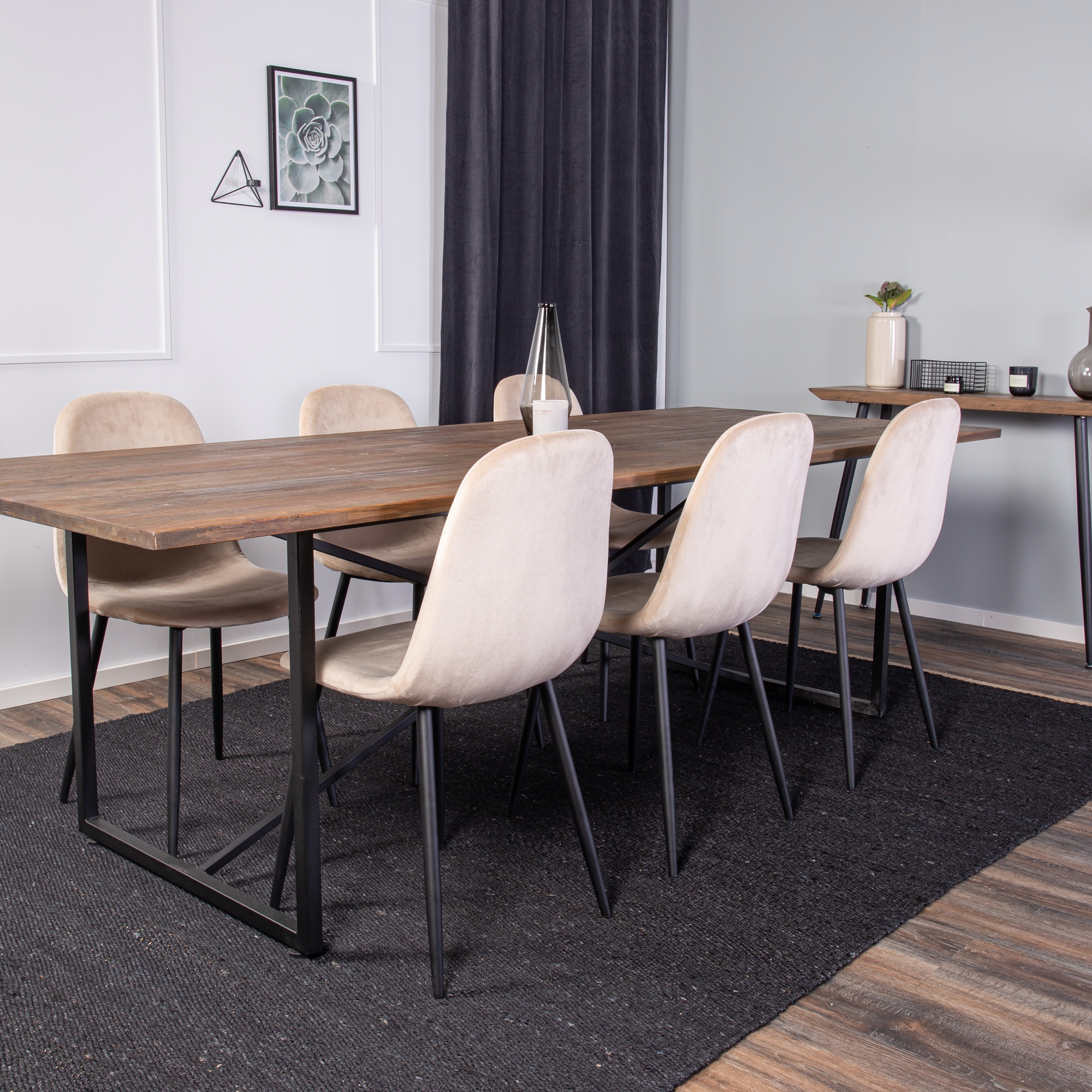 Matgrupp Venture Home Peo med 6 Pobbie Stolar Sammet