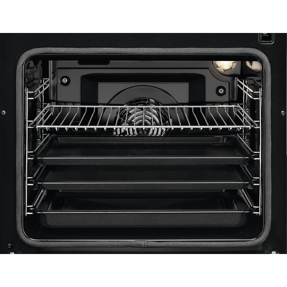 Induktionsspis Electrolux LKI64001SW med Hob2Hood och flernivåsmatlagning