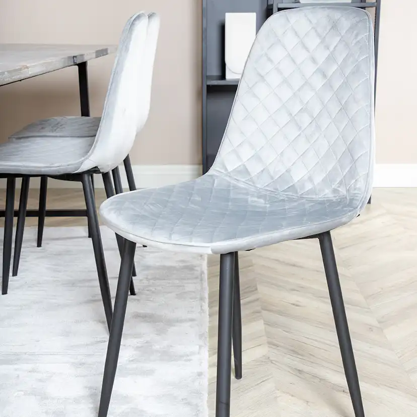 Matgrupp Venture Home Jenni med 6 Phoi Stolar