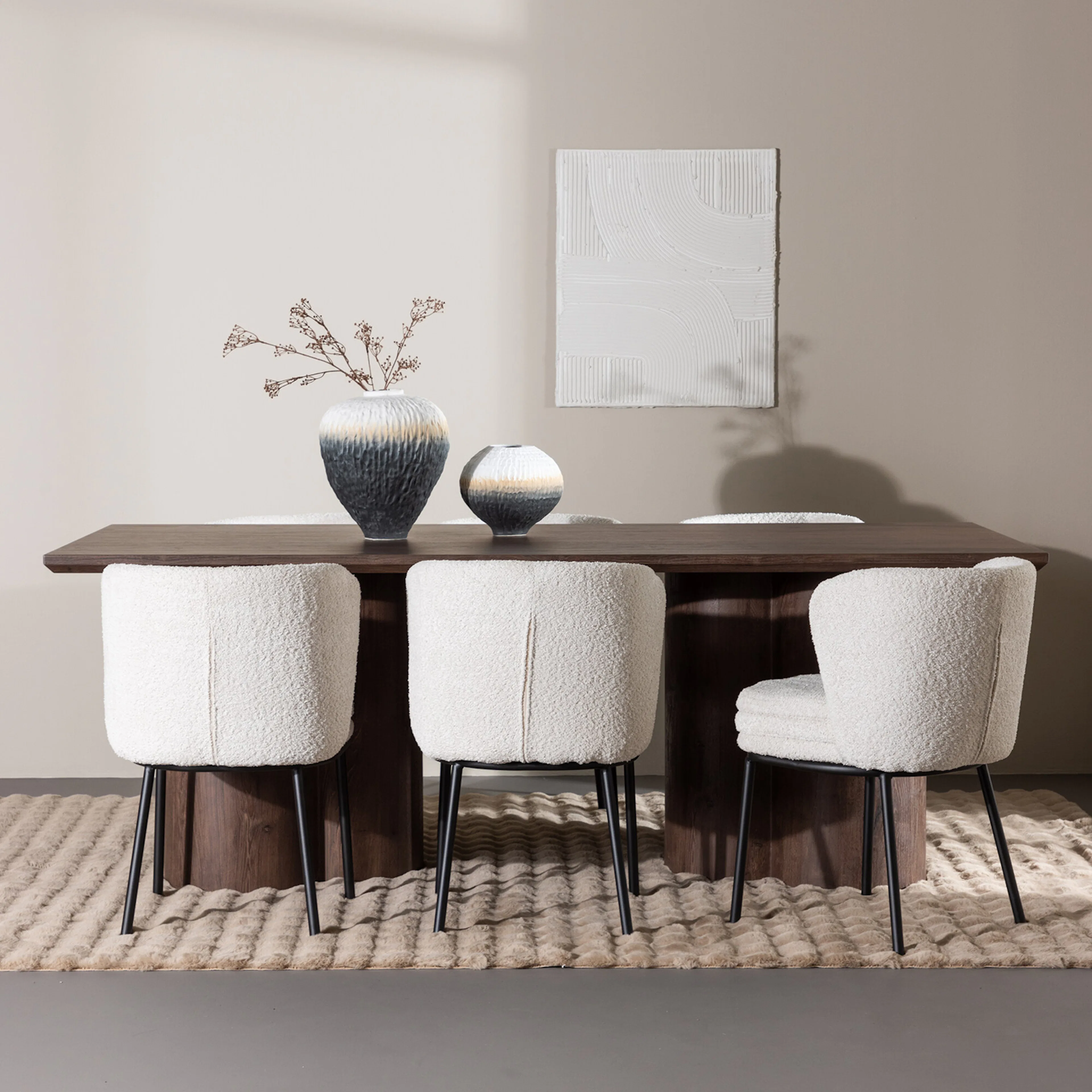 Olivia Dining Table with Agnes Dining Chair Mocka/Vit