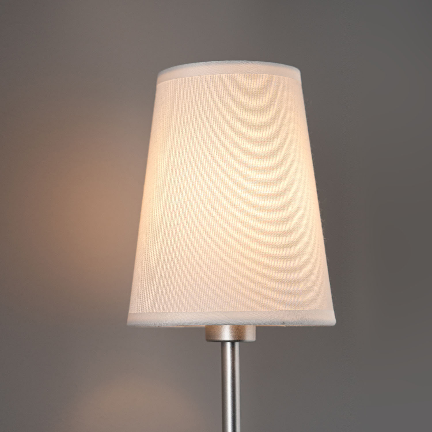 Vägglampa Vesani Hampton