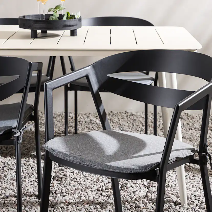 Matgrupp Venture Home Lina med 6 Slit Stolar
