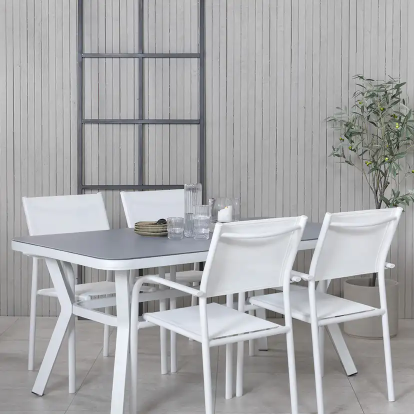 Matgrupp Venture Home Vyn Vit med 4 Samba Stapelbara Matstolar