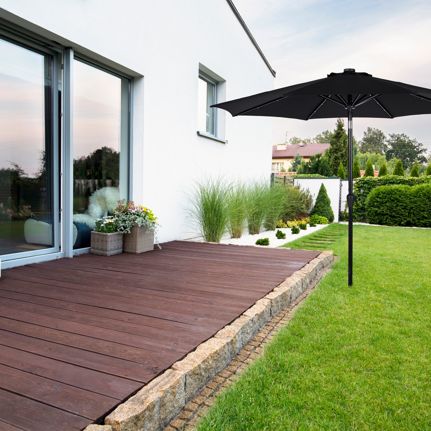 UMBRELLA W/CRANK W/SOLAR/LED W/TILT Ø3M (47340) Svart/Svart