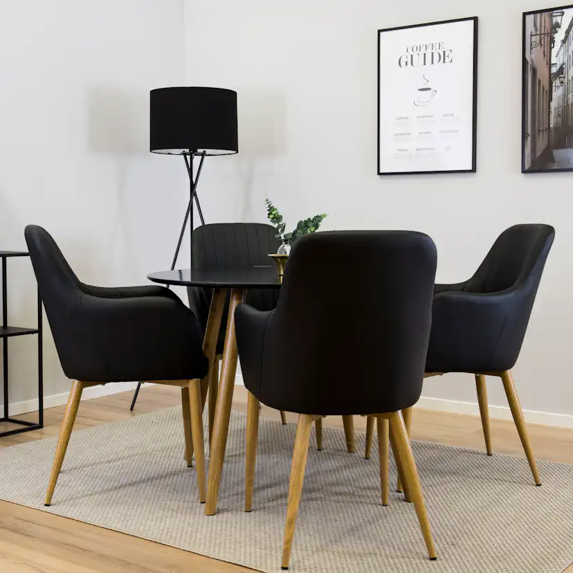 PlazaRuntMatbord-Ek-/Svart-ø100*H75+ComfortKarmstol/SvartPU4 Svart Bord med Ekben, Svart Stol med Ekben